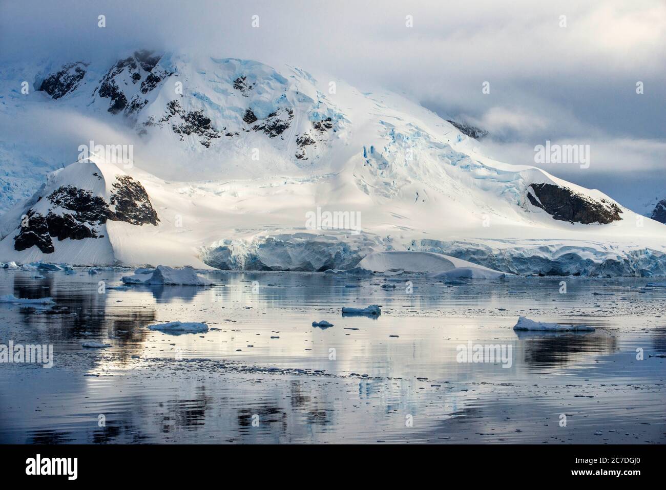 Landscape in Antarctica, Paradise Harbour aka Paradise Bay. Argentine owned station, Base Brown aka Brown Station. Almirante Brown station Argentinian Stock Photo