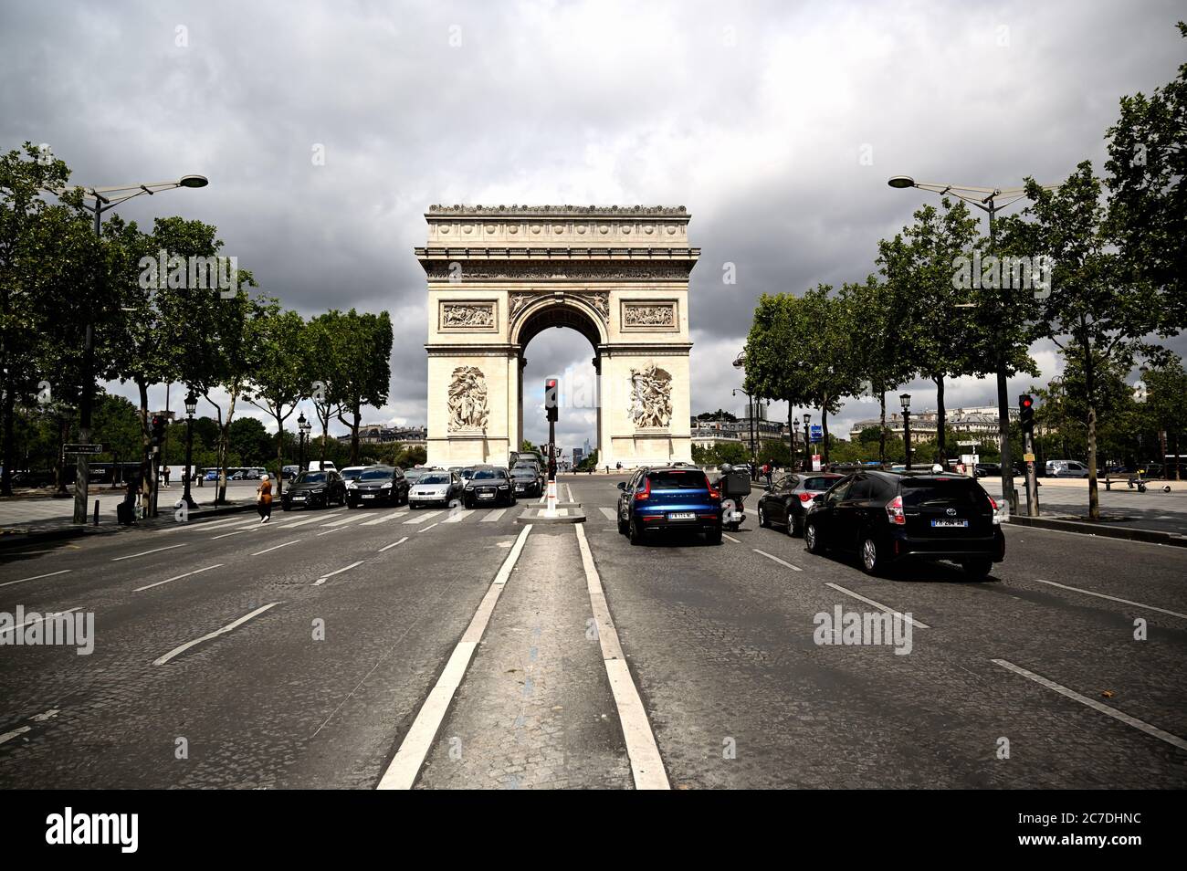 Arc de triomphe paris view hi-res stock photography and images - Alamy