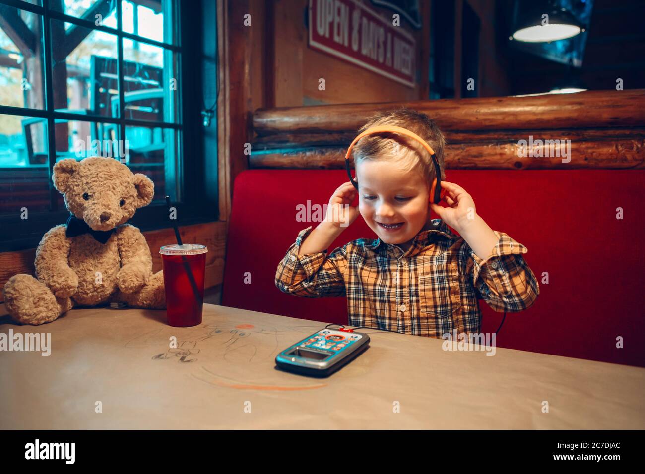 Kids Gadgets Happy Excited Little Boy Pointing Smartphone Blank White Stock  Photo by ©Milkos 615784680