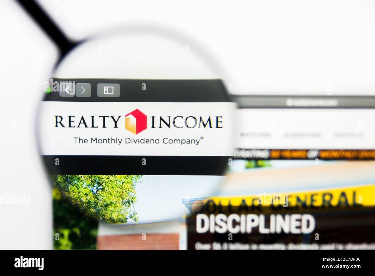 Realty income logo hi-res stock photography and images - Alamy