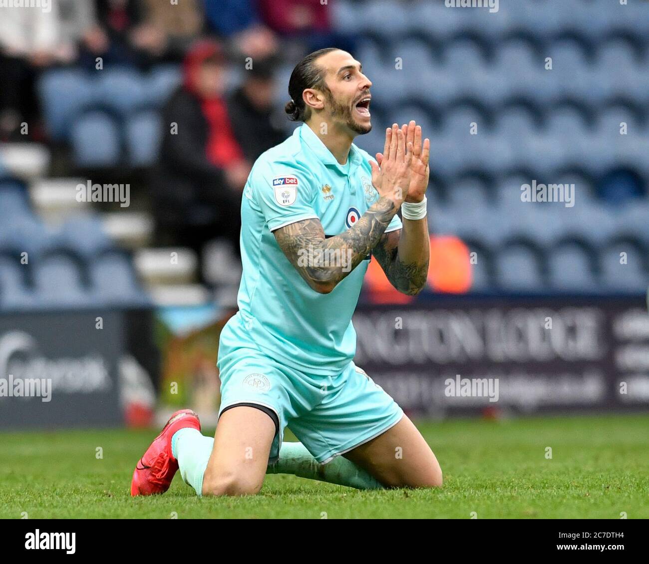 7th March 2020, Deepdale, Preston, England; Sky Bet Championship, Preston North End v Queens Park Rangers : Geoff Cameron (5) of Queens Park Rangers begs the referee not to give him a second yellow card Stock Photo