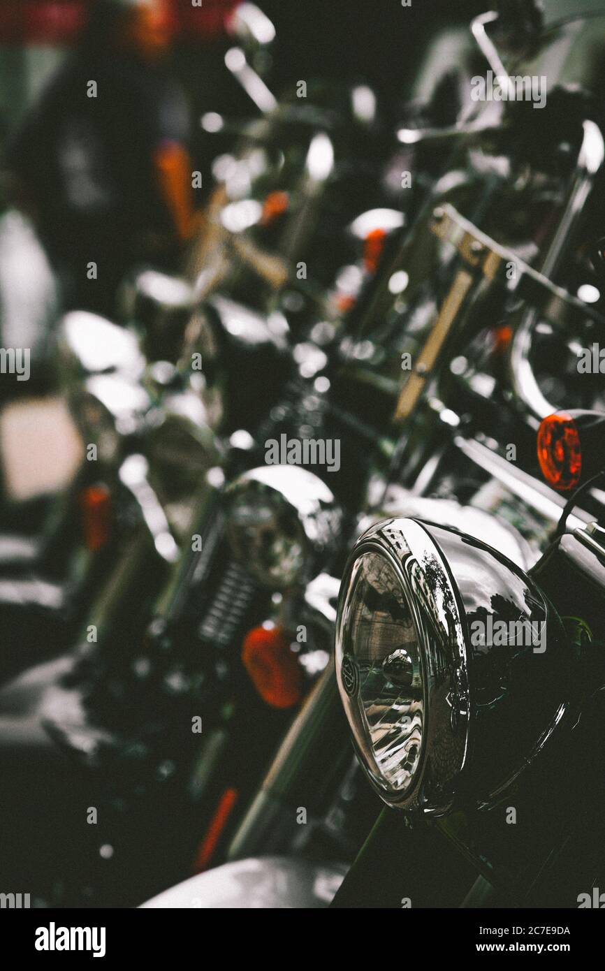 Vertical shot red motorcycle hi-res stock photography and images - Alamy