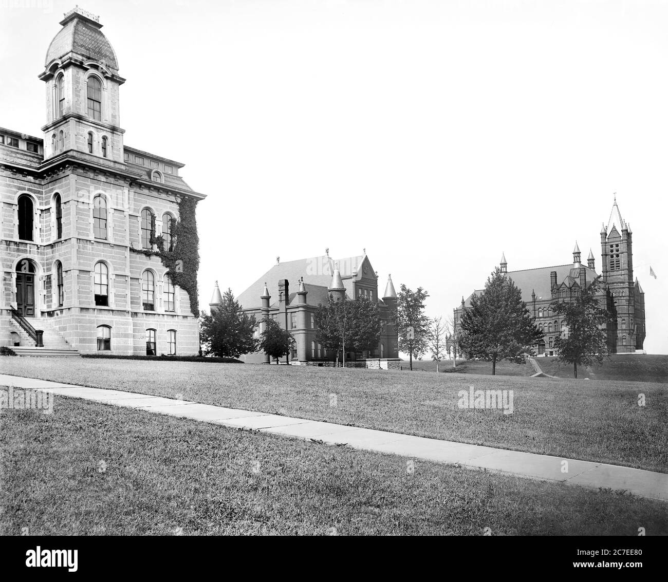 Campus Buildings, Crouse Memorial College in background, Syracuse University, Syracuse, New York, USA, Detroit Publishing Company, 1900 Stock Photo