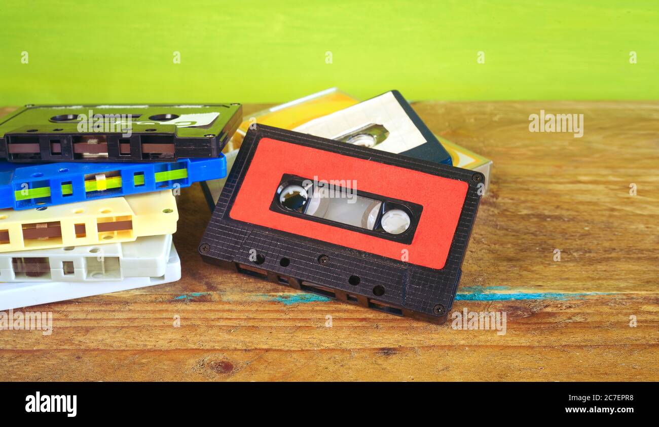 Playlist Cassette Wallpaper / : Virtuoart offers free stock photos, desktop wallpapers, icons ...