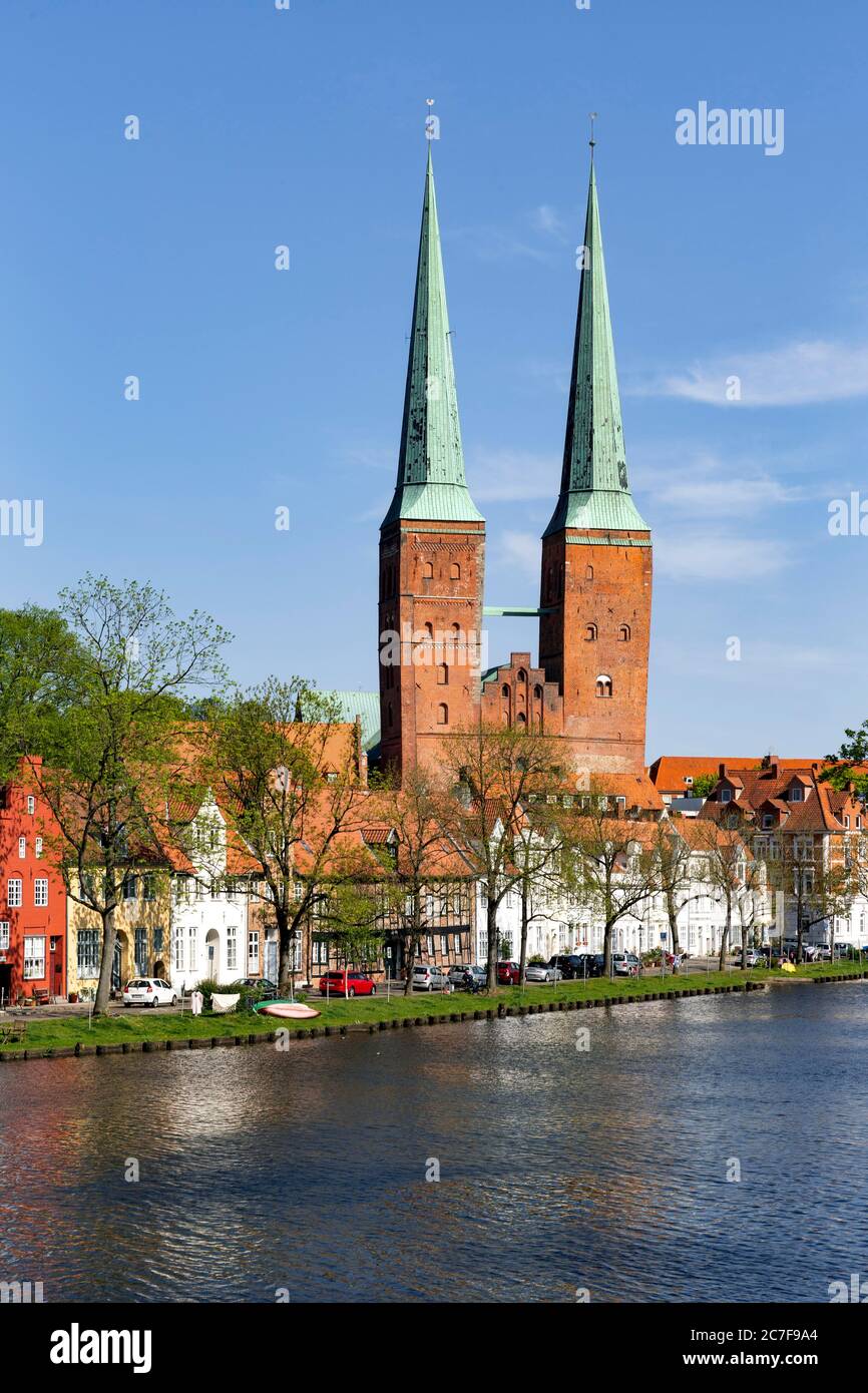 Luebeck Cathedral, town houses on the Obertrave, Luebeck, Schleswig-Holstein, Germany Stock Photo