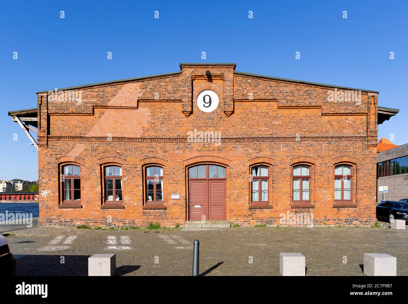 Storage shed 9 from 1906, today event and exhibition space of the music and art school, An der Untertrave, Old Town, Luebeck, Schleswig-Holstein Stock Photo