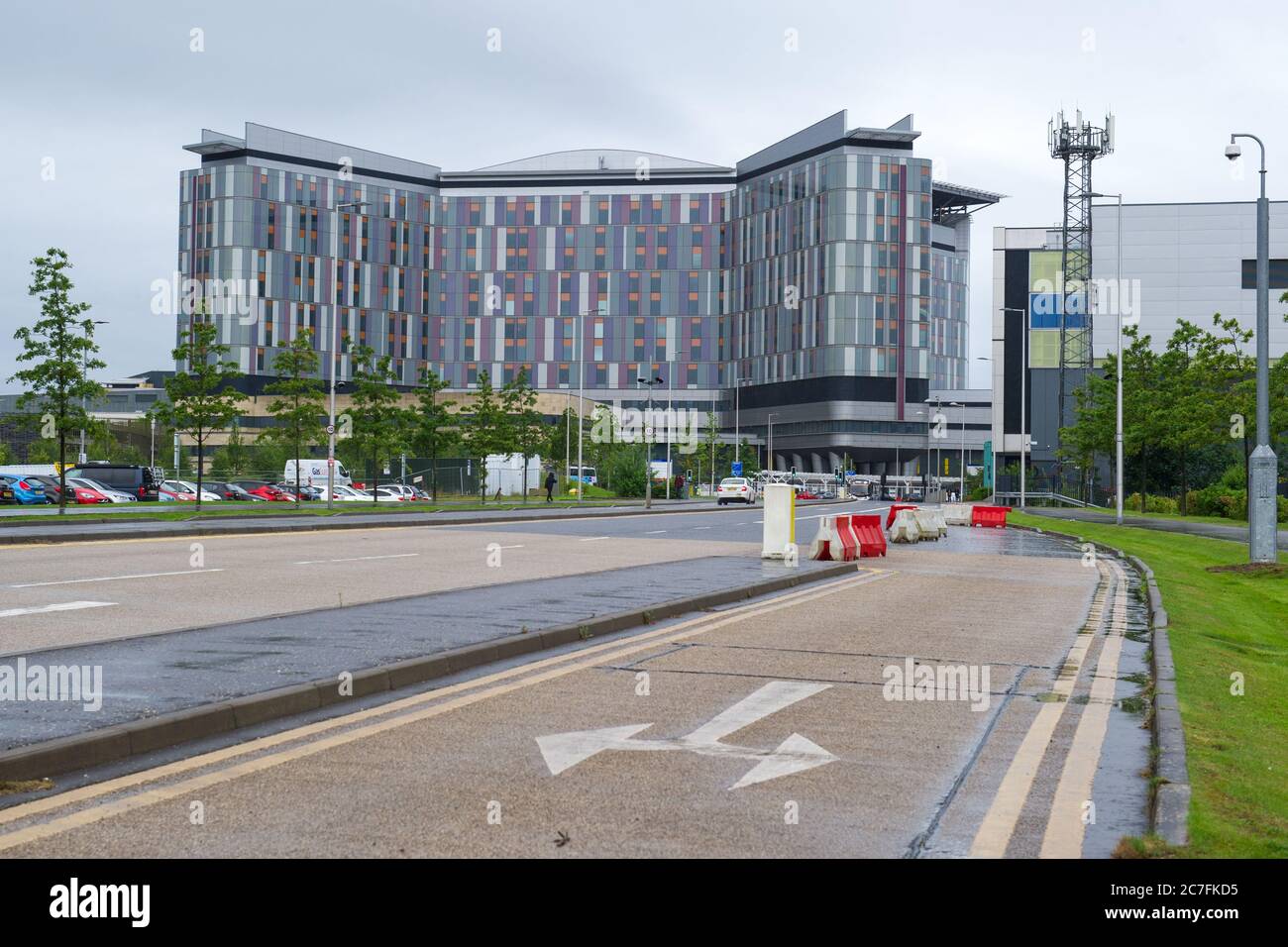 Glasgow, Scotland, UK. 17 July 2020 Pictured: Queen Elizabeth University Hospital (QEUH) run by NHS Greater Glasgow and Clyde Health Board. Last month a government-commissioned independent review found that vulnerable patients were placed at increased risk because of substandard water and ventilation systems at the hospital. But the review said there was no 'sound' evidence that patients died as a result. Credit: Colin Fisher/Alamy Live News Stock Photo