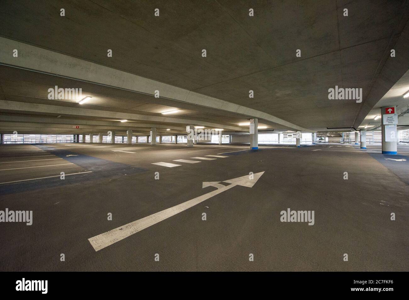 Car parking at queen elizabeth university hospital hires stock photography and images Alamy