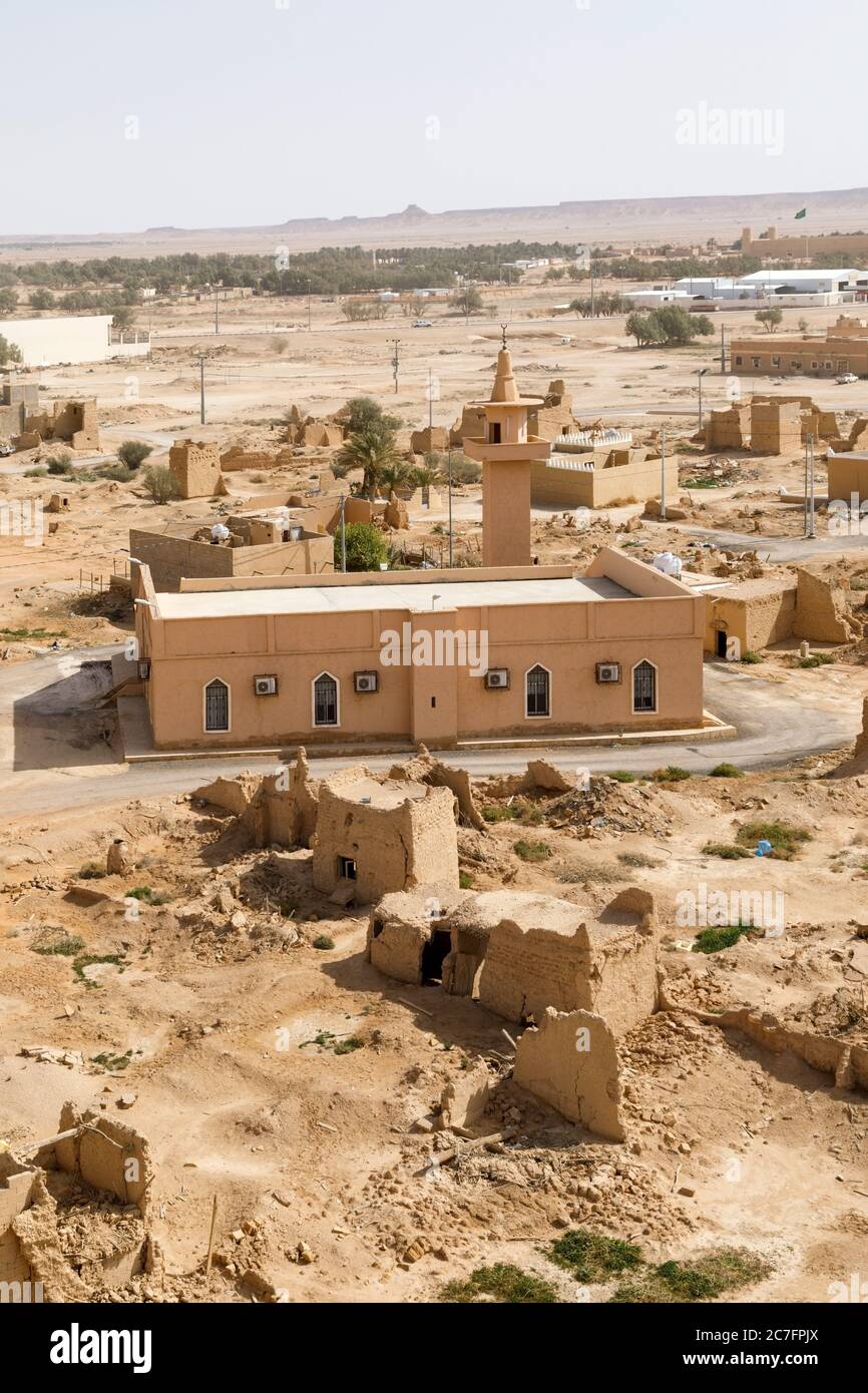 View of the small village Raghba with a mosque in the middle of the desert in Saudi Arabia Stock Photo