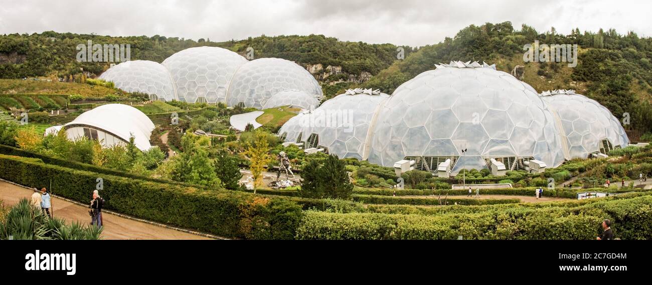 the-eden-project-in-cornwall-including-the-biomes-stock-photo-alamy