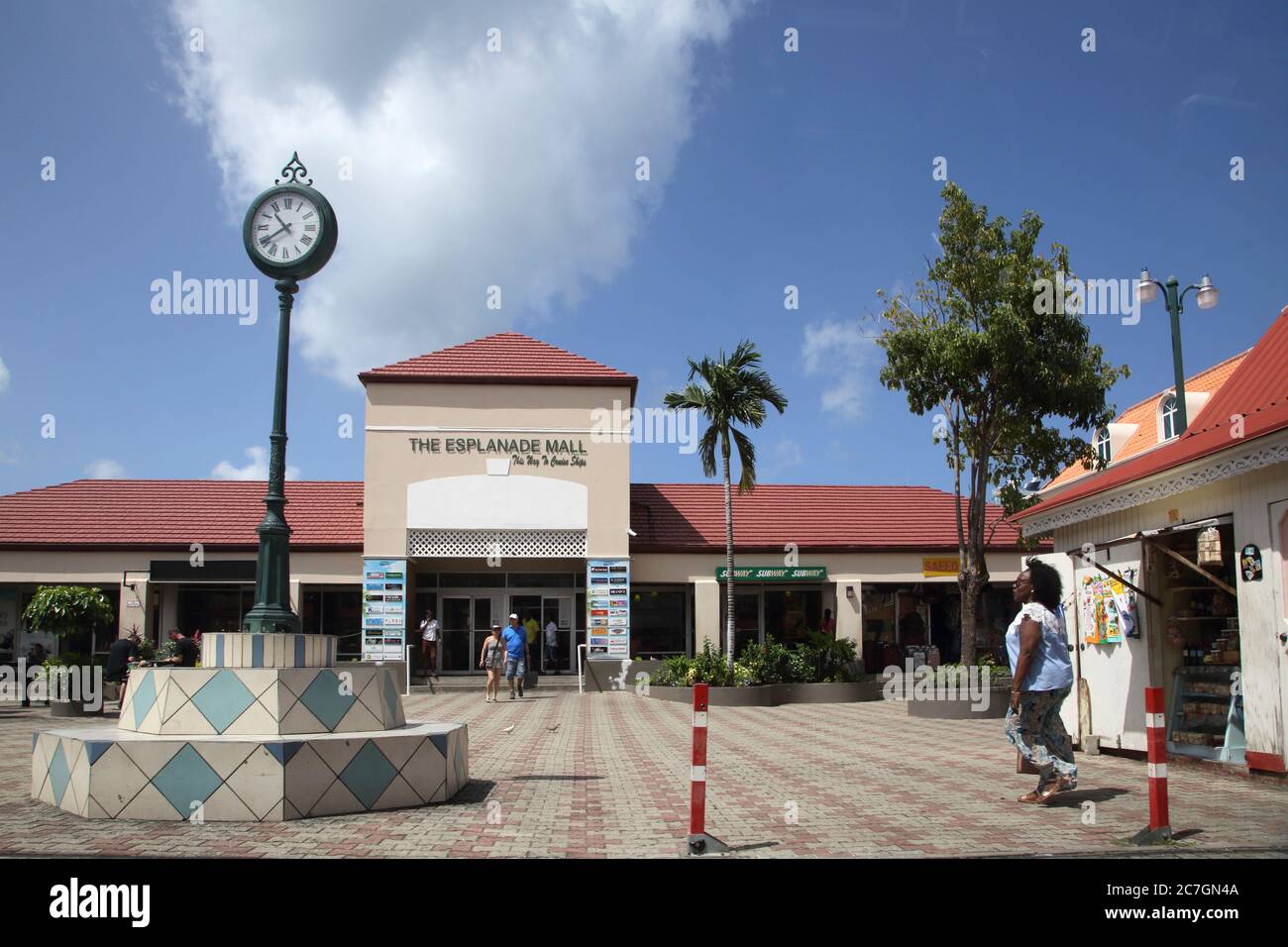 St George's Grenada The Esplanade Mall and entrance to  the cruise ships Stock Photo