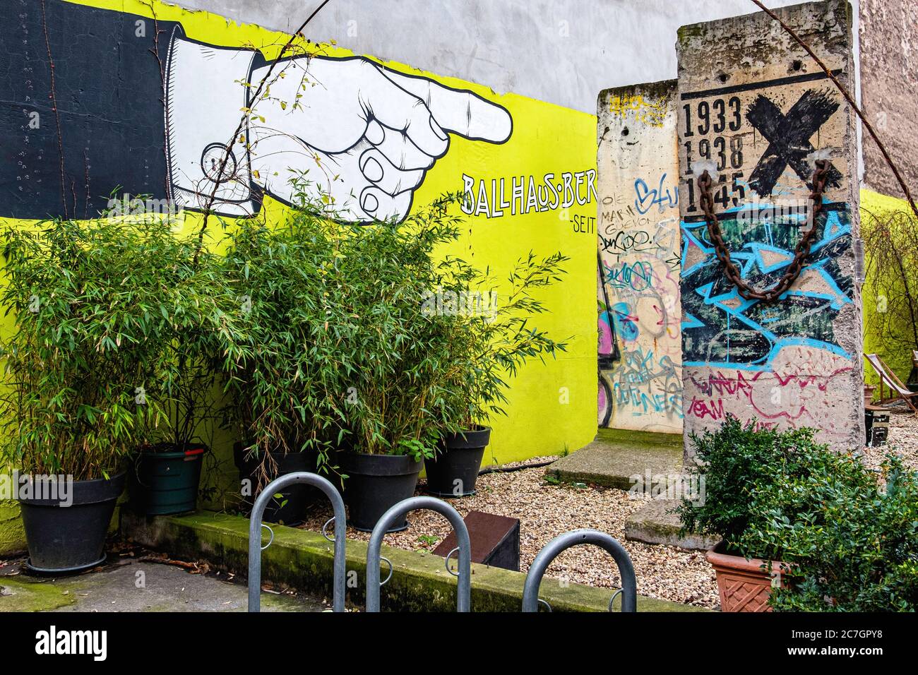 Sections of the Berlin Wall in the courtyard of the historic Ballhaus Berlin at  Chausseestrasse 102, Mitte, Berlin Stock Photo