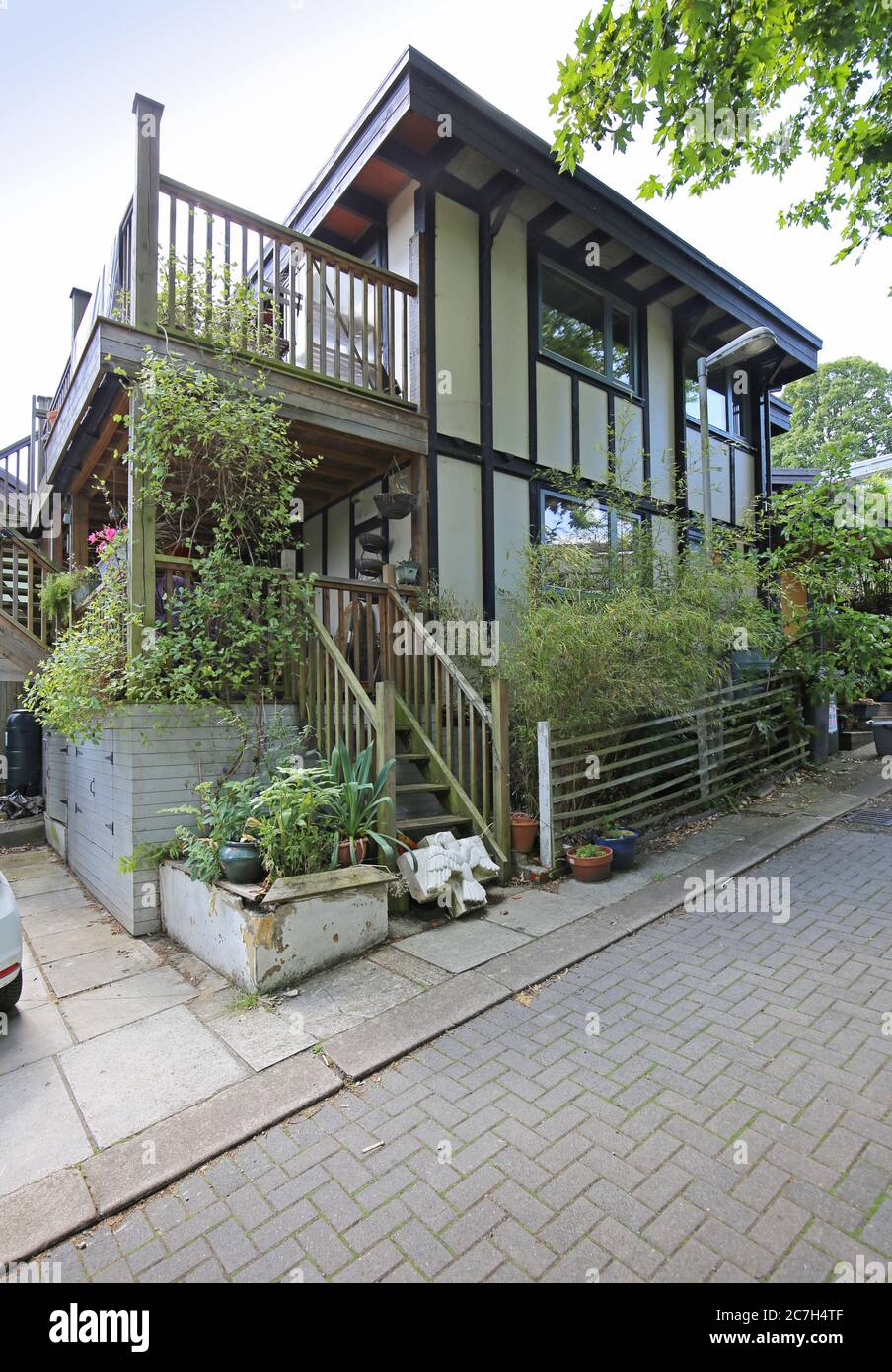 Walters Way,  Honor Oak, London. Self-built, timber-framed houses designed by pioneering architect Walter Segal in the 1980s Stock Photo