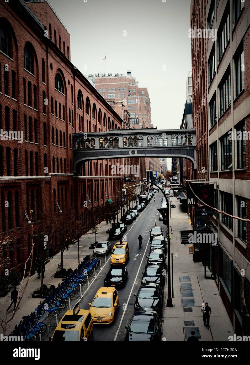 Chelsea market skybridge hi-res stock photography and images - Alamy