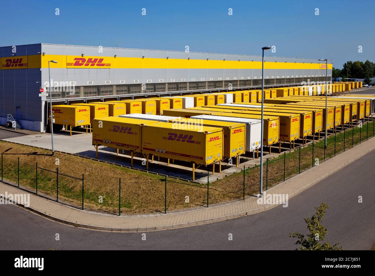 logistics centre of Deutsche Post DHL, Germany, North Rhine-Westphalia,  Ruhr Area, Rheinberg Stock Photo - Alamy