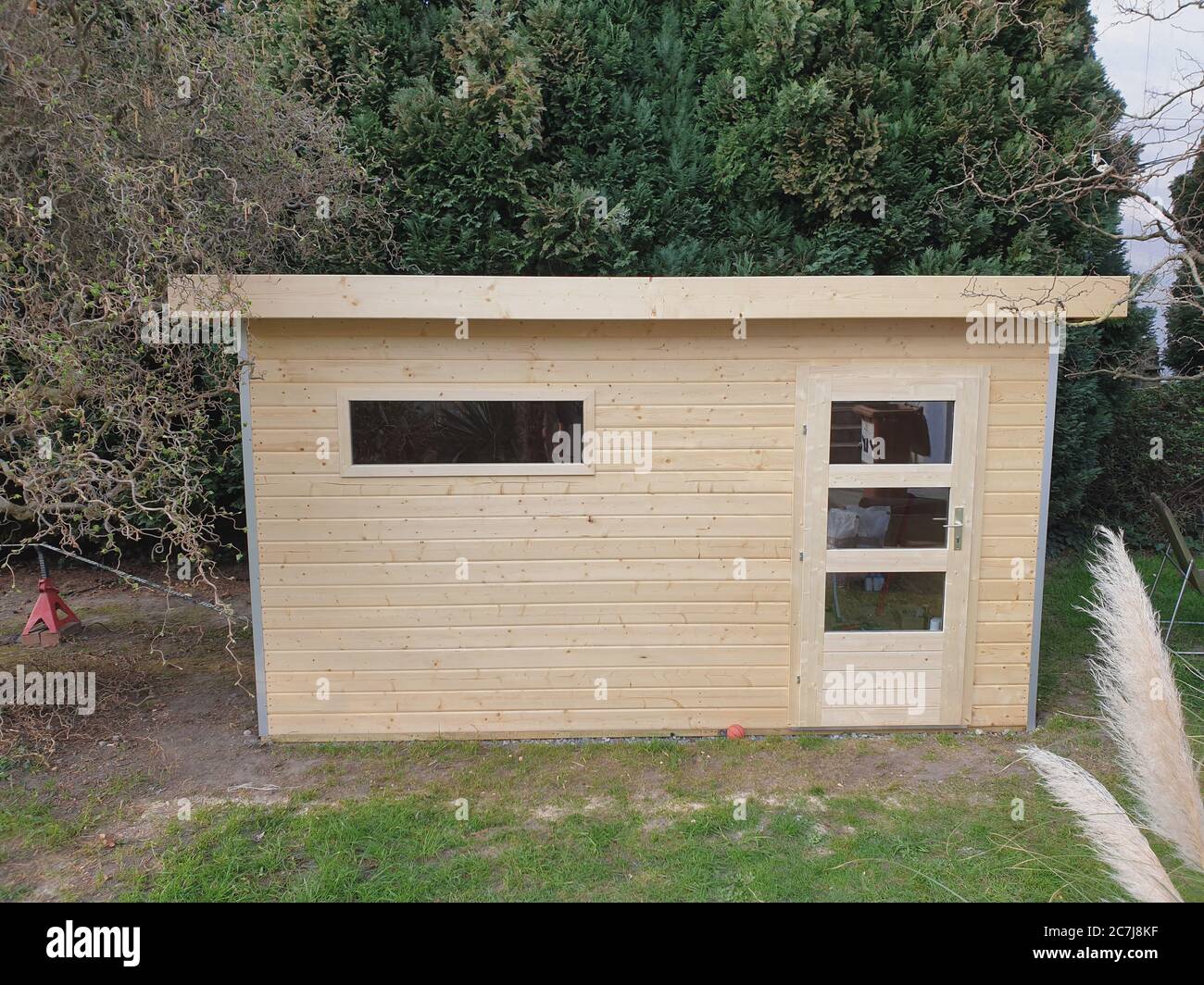 construction of a sauna in a garden, series picture 7/14, Germany Stock Photo