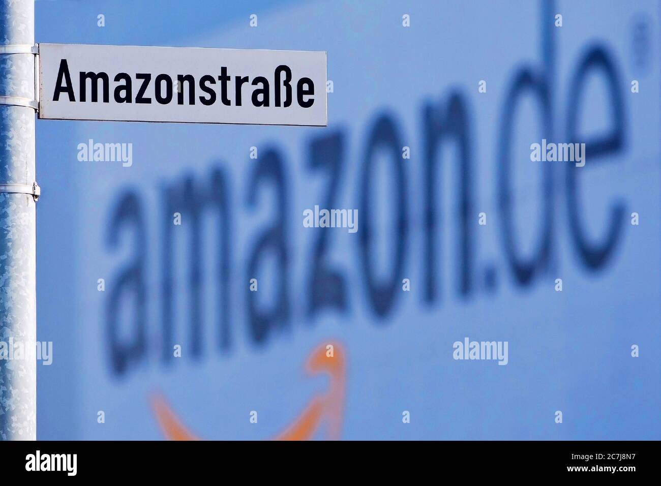 Amazonstrasse, street sign at the logistics centre, one of the largest locations of the concern in Europe, Germany, North Rhine-Westphalia, Ruhr Area, Rheinberg Stock Photo