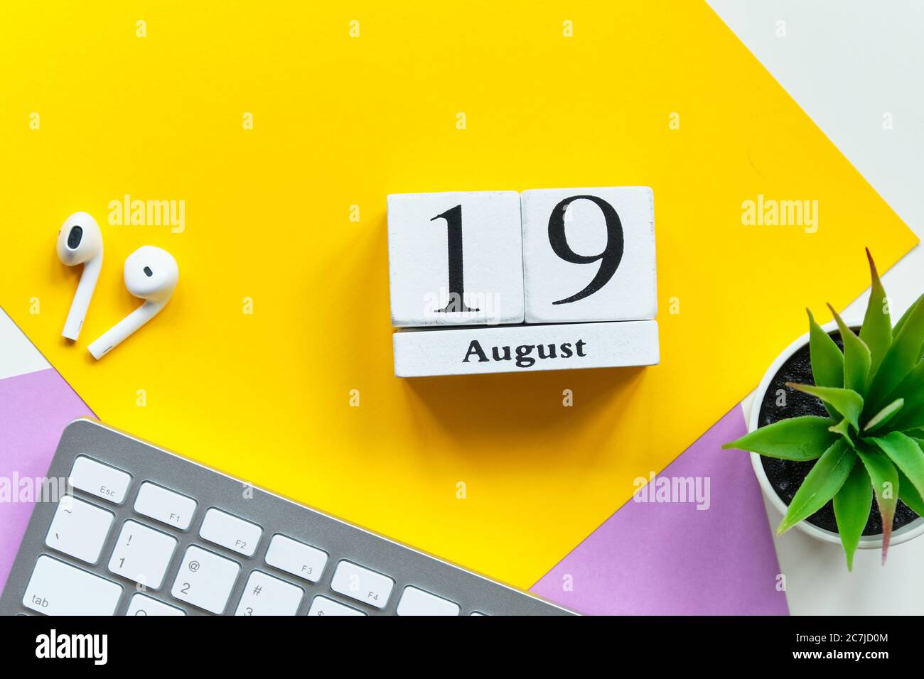August 19th hi-res stock photography and images - Alamy
