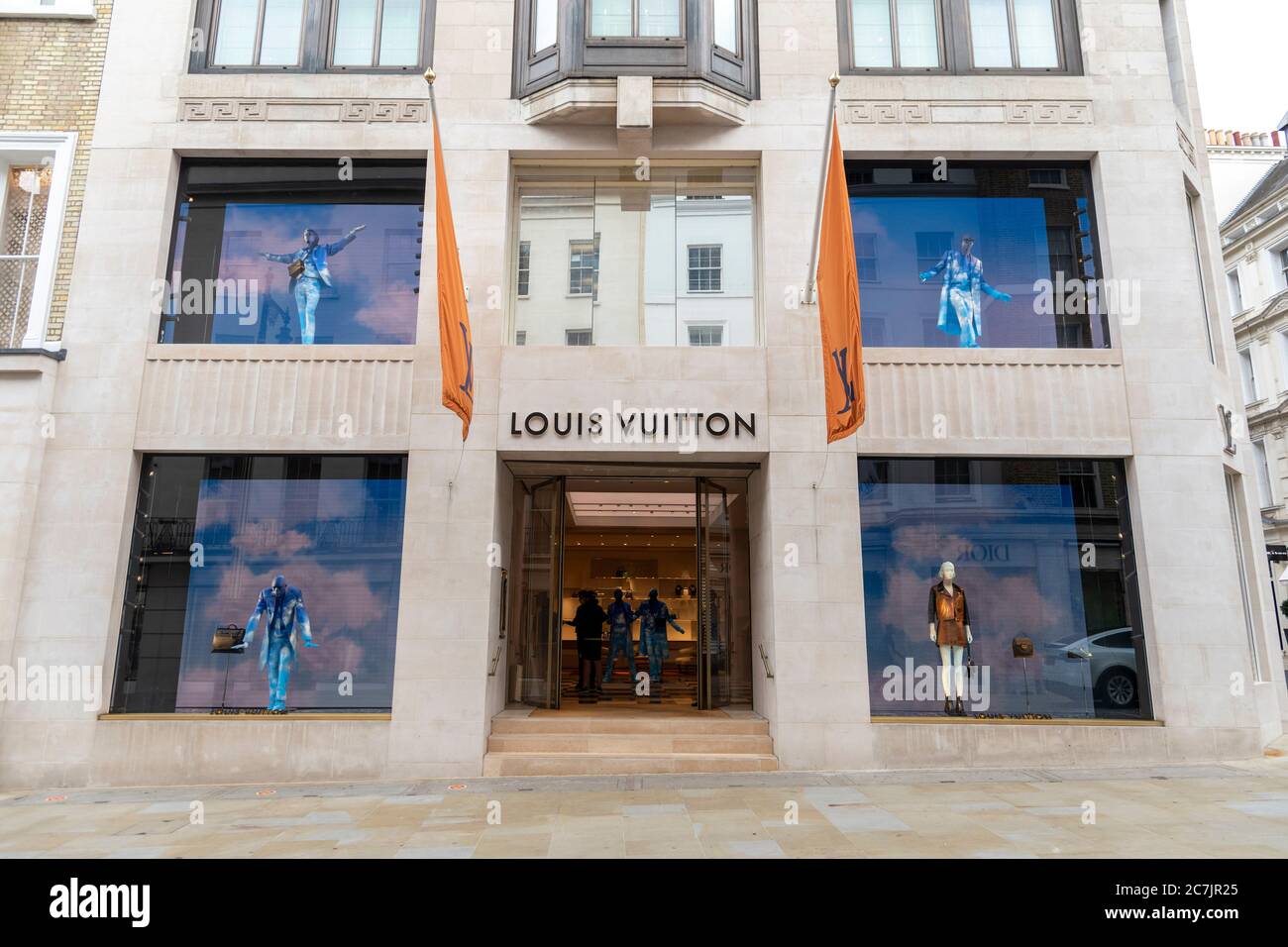 Natalia Vodianova Louis Vuitton unveils the New Bond Street Maison. London,  England - 25.05.10 Stock Photo - Alamy