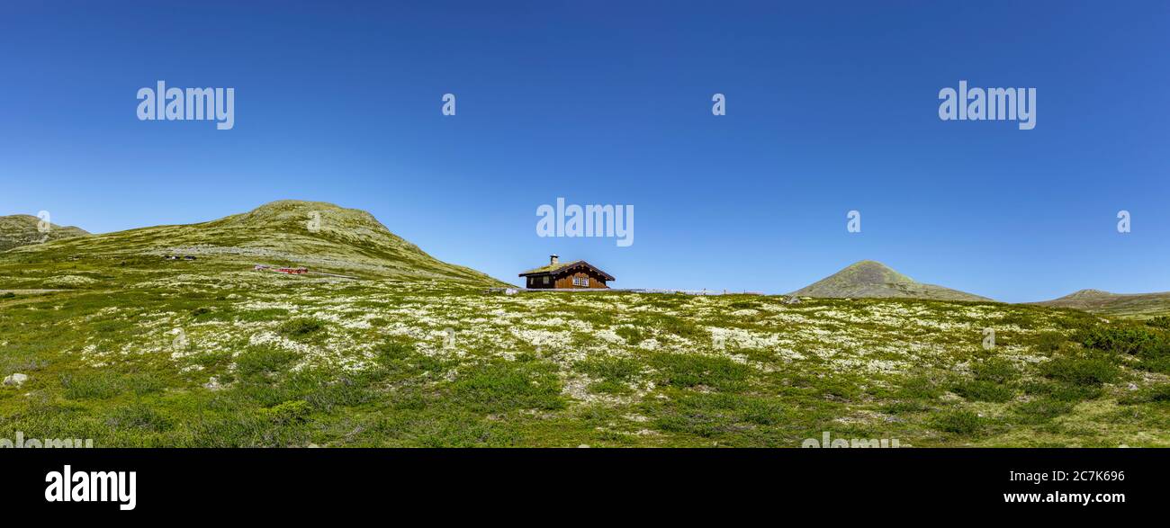 Log cabin in Rondane National Park, Norway Stock Photo
