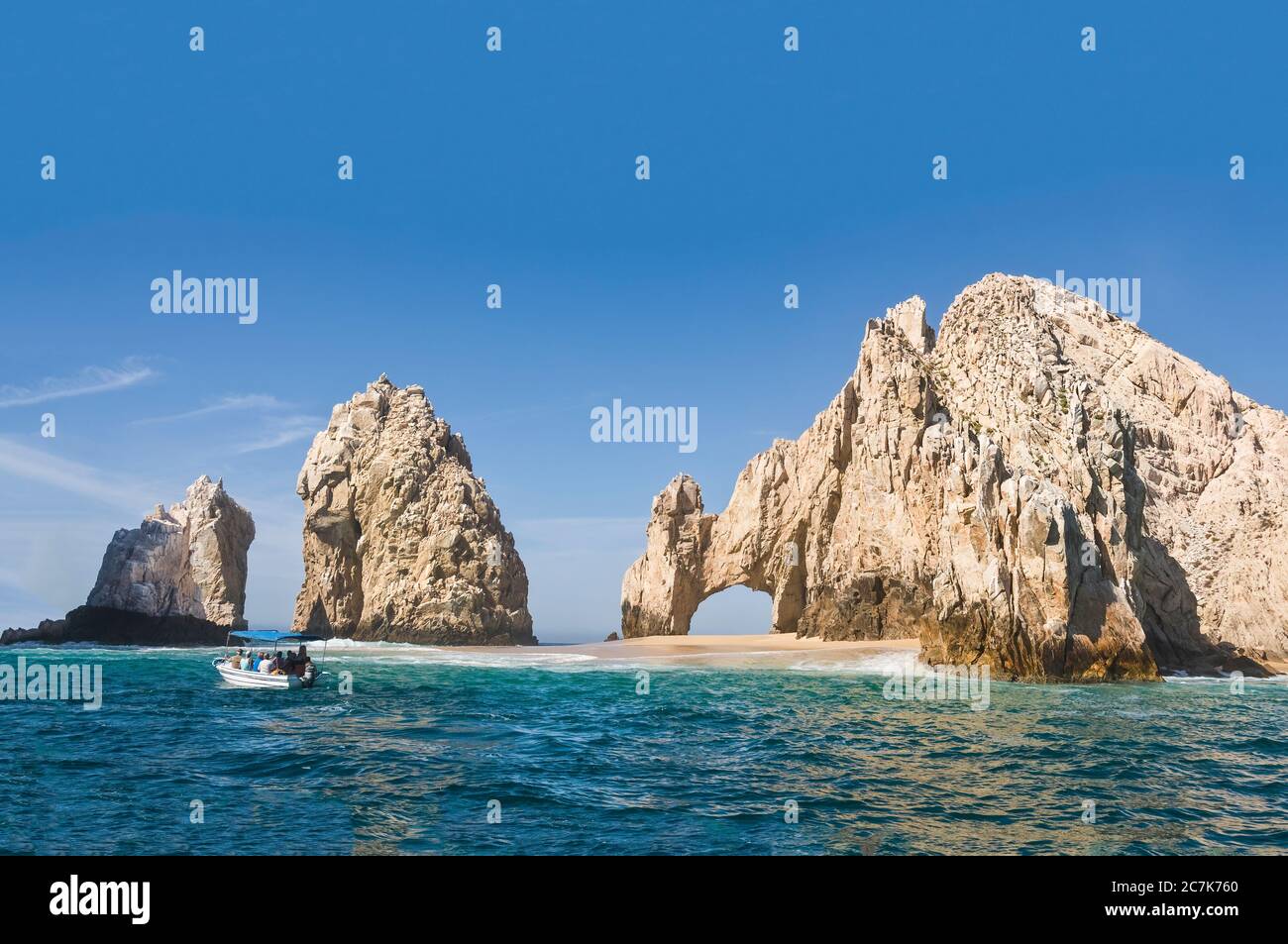 El Arco, at Land's End, Cabo San Lucas. Giant rocky outcrops featuring a  natural arch, are one of the most famous natural attractions of Mexico  Stock Photo - Alamy, image size:1300x953