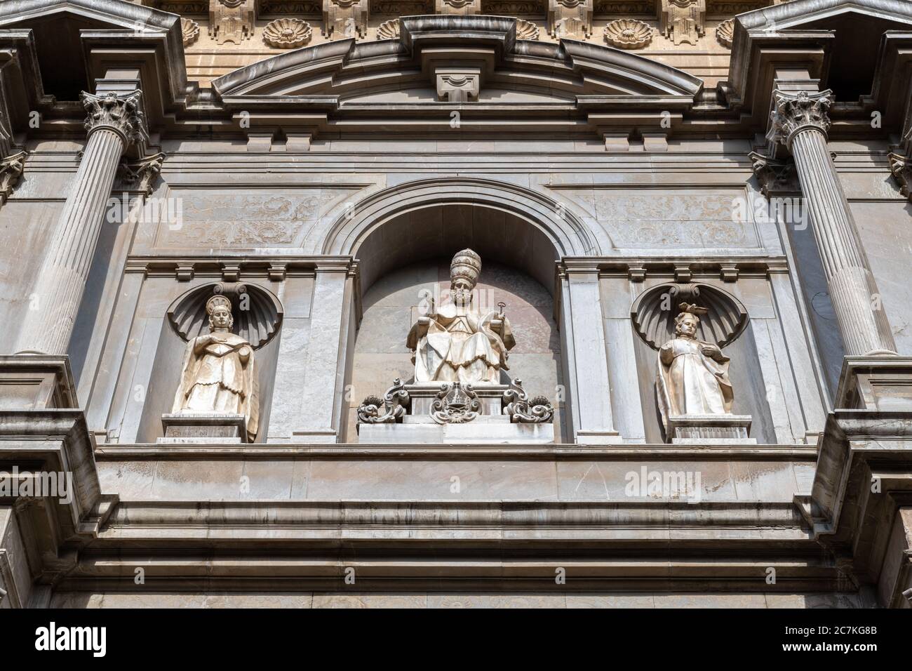 Iglesia el sagrario hi-res stock photography and images - Alamy Iglesia el sagrario hi-res stock photography and images - Alamy