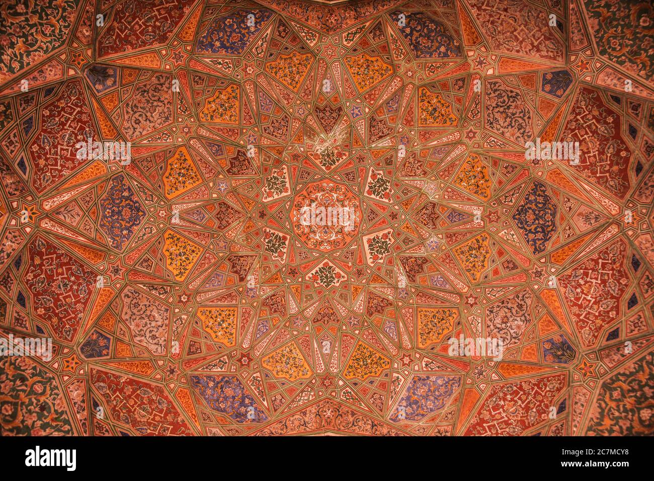 Wall design in Masjid Wazir Khan  Lahore, Pakistan Stock Photo