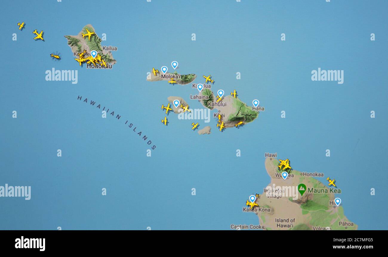 air traffic on Hawaiian islands (17 july 2020, UTC 19.31)  on Internet with Flightradar 24 site, during the Coronavirus Pandemic Stock Photo