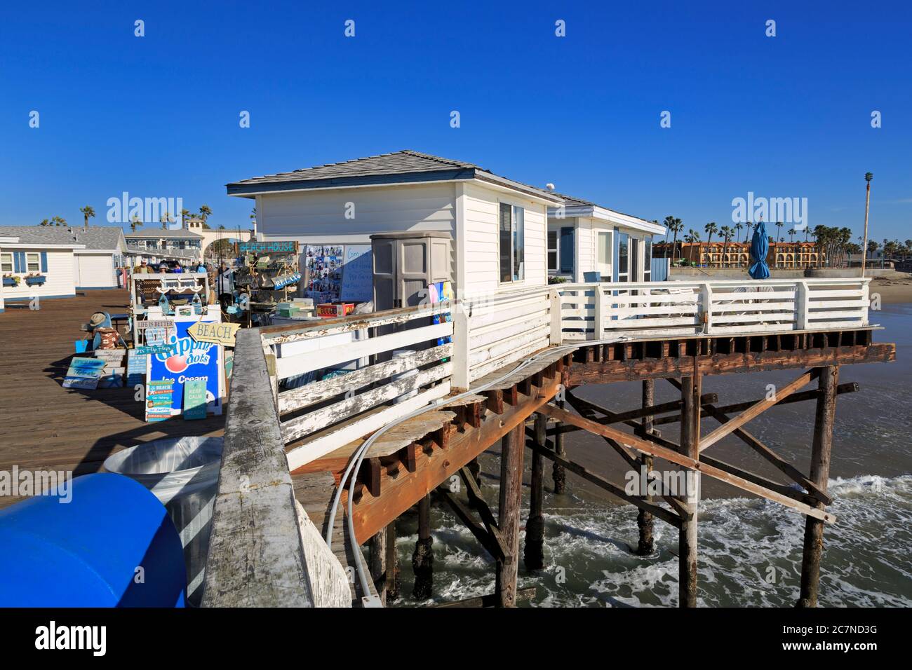 Cottages on Crystal Pier, Pacific Beach, San Diego, California, USA Stock Photo Alamy