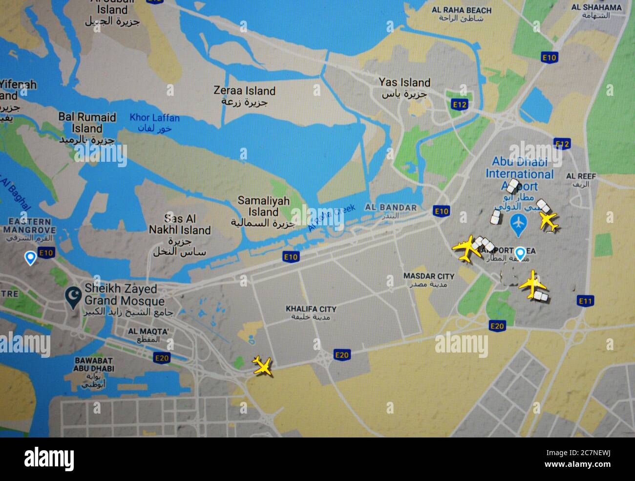 air traffic on Abu Dhabi airport (18 july 2020, UTC 11.38)  on Internet with Flightradar 24 site, during the Coronavirus Pandemic Stock Photo