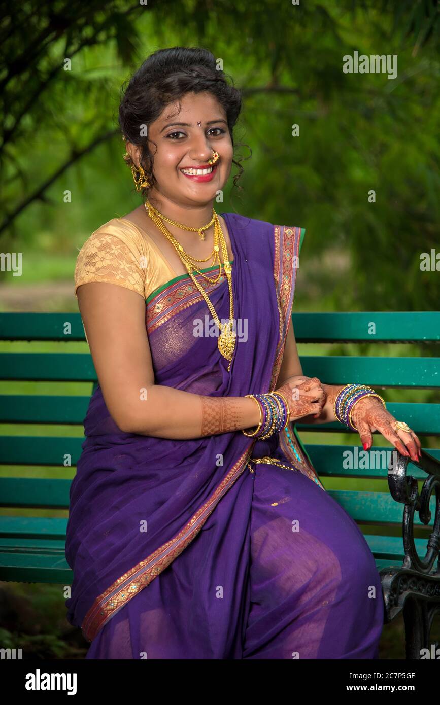 indian typical aunty outdoor saree