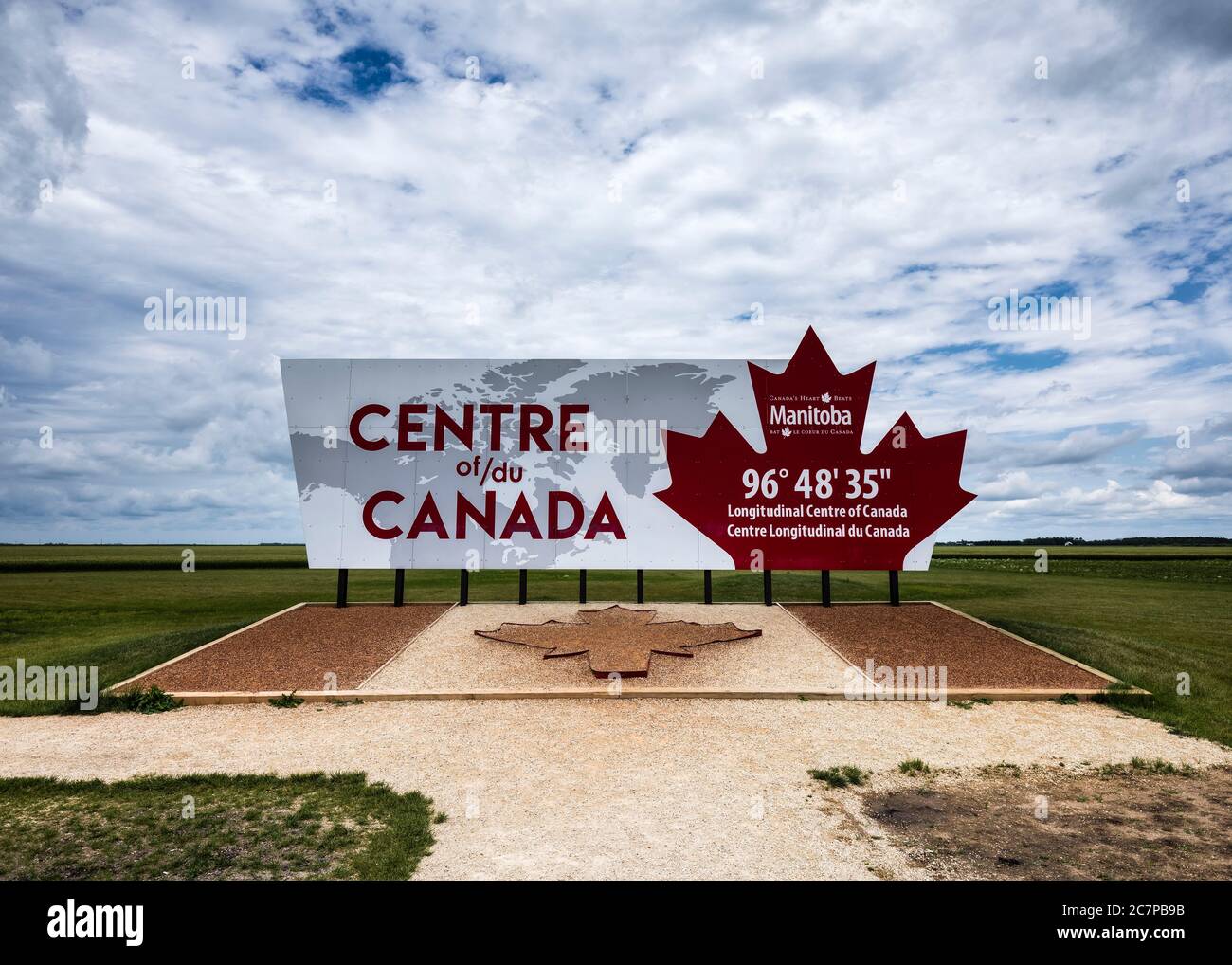 Longitudinal Centre of Canada sign, just east of Winnipeg, Manitoba, Canada. Stock Photo