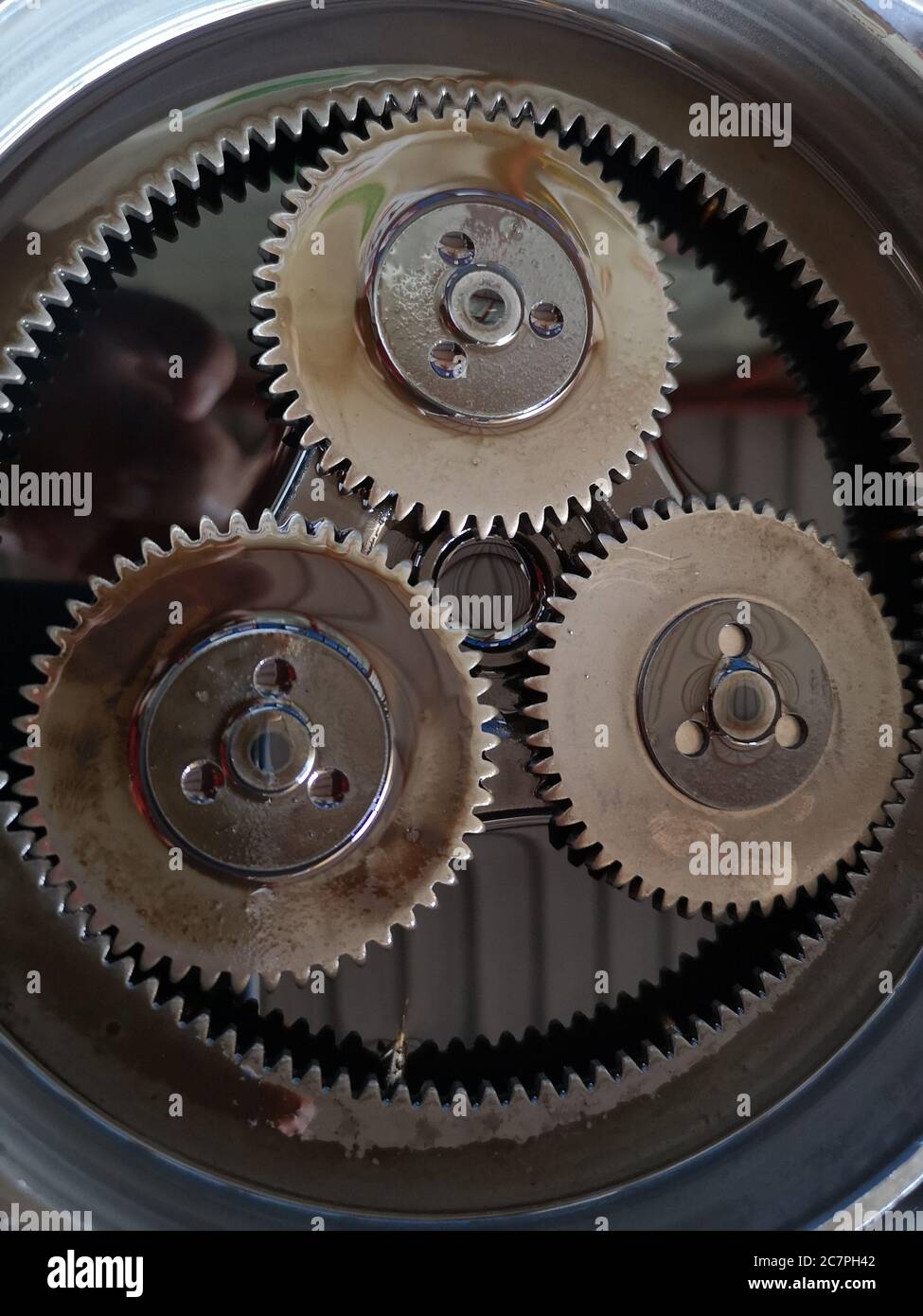 Rotating gear system hi-res stock photography and images - Alamy