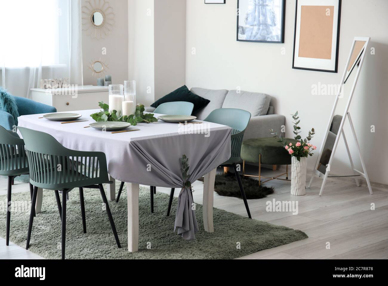 Interior of modern stylish dining room Stock Photo - Alamy
