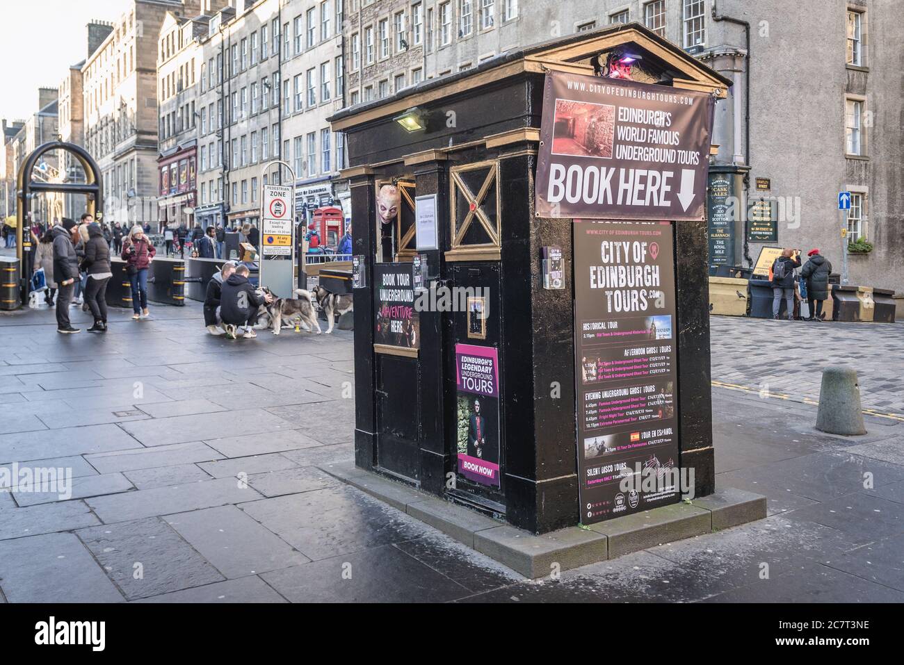 Ticket booth operated by City of Edinburgh Tours, former Royal Mile police box in Edinburgh, the capital of Scotland, part of United Kingdom Stock Photo