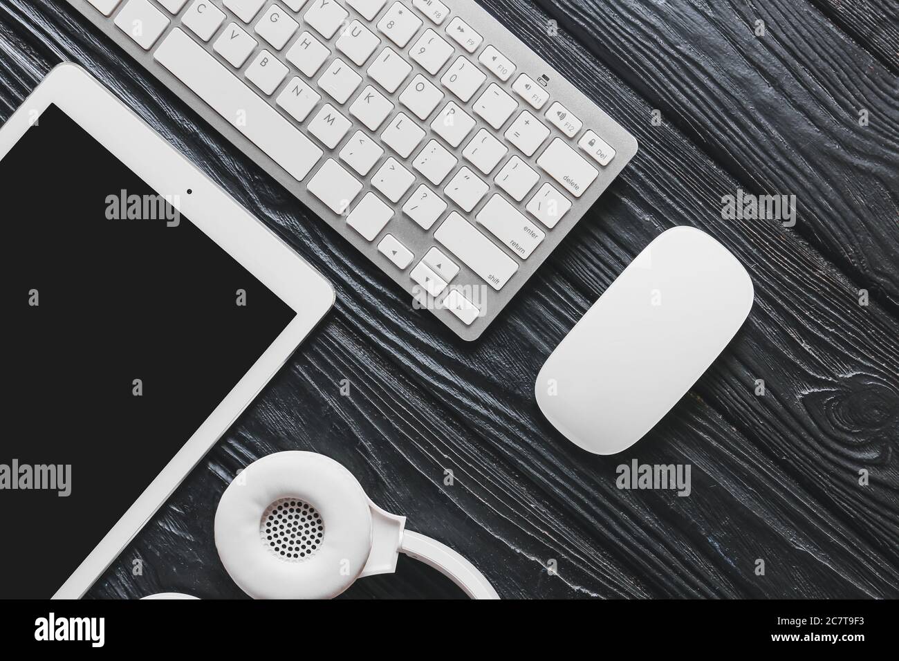 Tablet mouse hi-res stock photography and images - Alamy