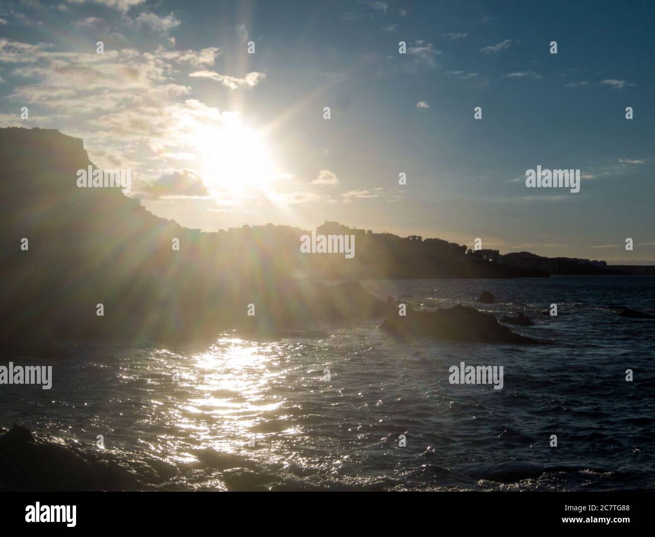 Sea Setting Example Photo Picture of The Sun Setting in the Sea Stock Photo - Alamy