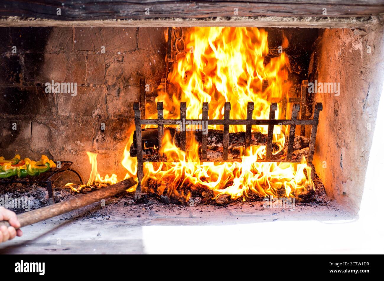 Embers Cooking preparation of the embers for a grilled meat and vegetables Stock Photo ...