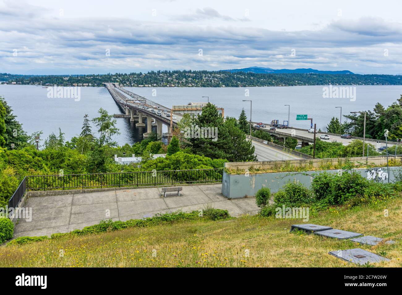 Interstate 90 Floating Bridges In Seattle Washington Stock Photo Alamy interstate-90-floating-bridges-in-seattle-washington-stock-photo-alamy
