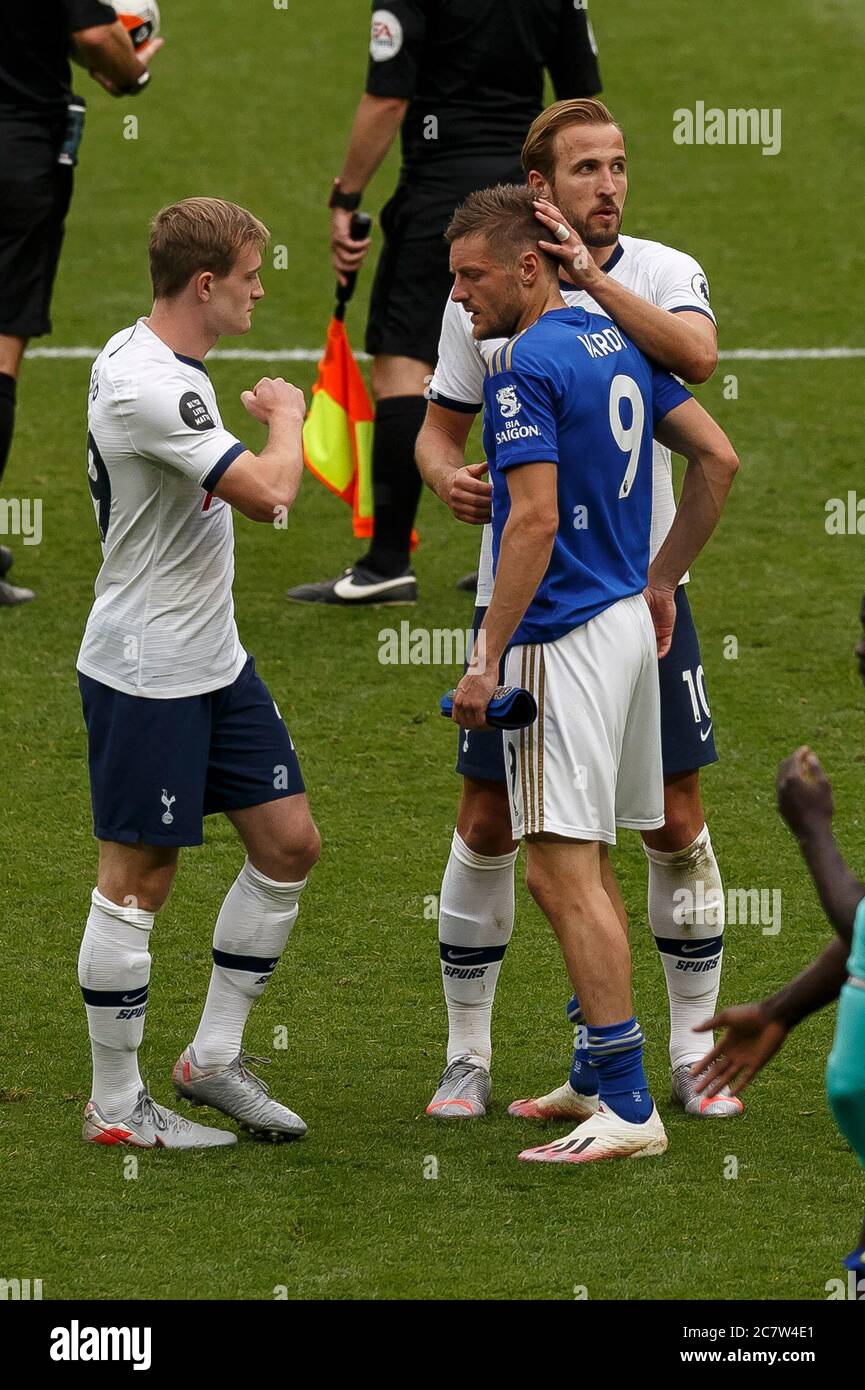 London, UK. 19th July, 2020. Harry Kane of Tottenham Hotspur consoles Jamie Vardy of Leicester City after the Premier League match between Tottenham Hotspur and Leicester City at the Tottenham Hotspur Stadium on July 19th 2020 in London, England. (Photo by Daniel Chesterton/phcimages.com) Credit: PHC Images/Alamy Live News Stock Photo