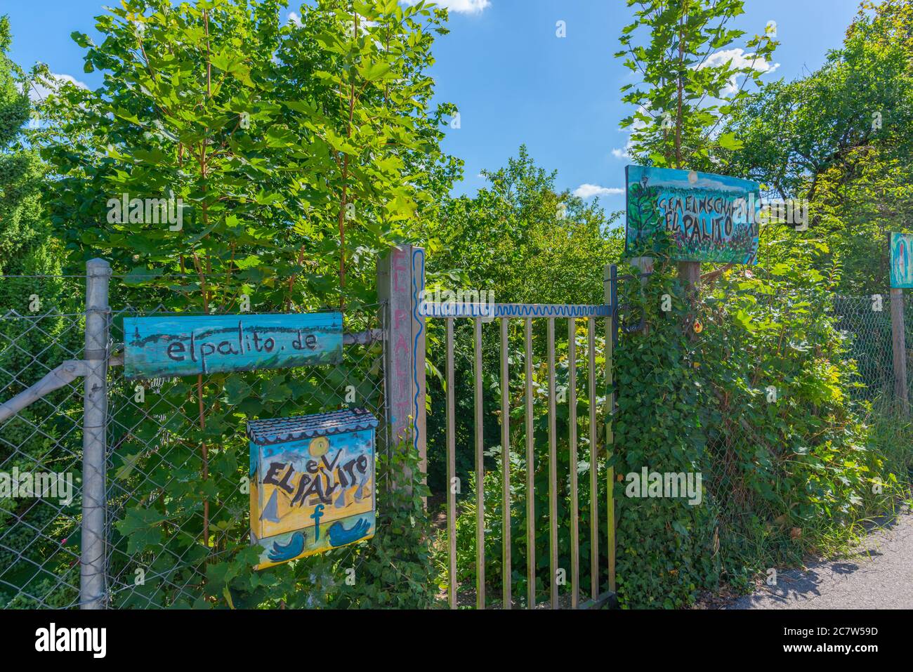 Gemeinschaftsgarten or Collective Garden 'El Palito', City District Haigst,  capital city Stuttgart, Baden-Württemberg, South Germany Stock Photo