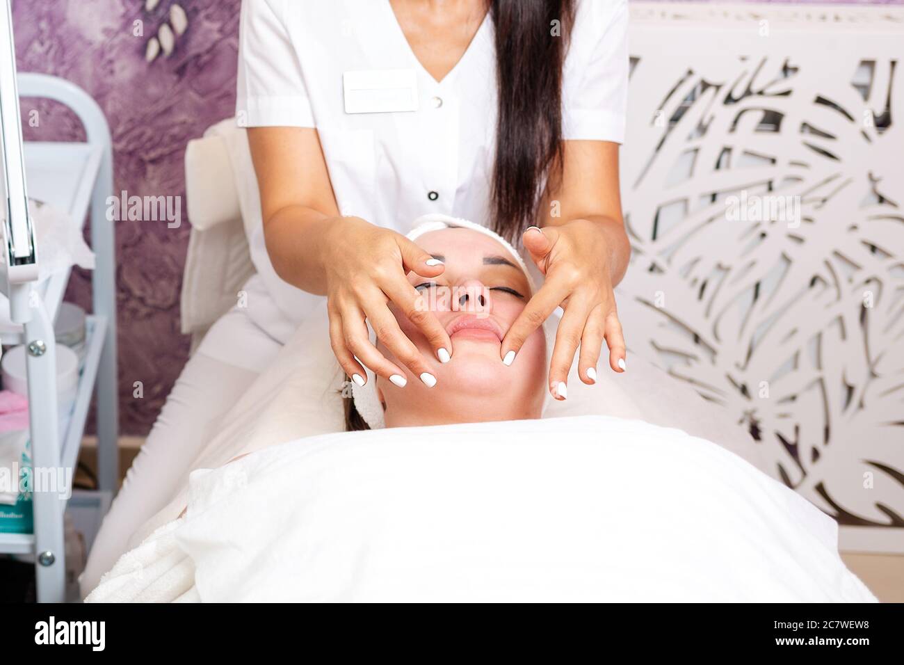 Beauty salons hi-res stock photography and images - Alamy