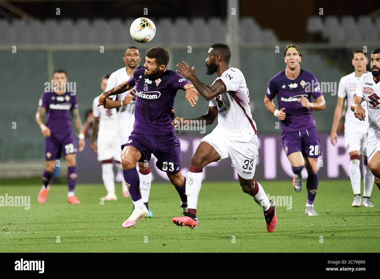 Florence, Italy. 19th Feb, 2023. Nicolas Gonzalez (ACF Fiorentina) during ACF  Fiorentina vs Empoli FC, italian soccer Serie A match in Florence, Italy,  February 19 2023 Credit: Independent Photo Agency/Alamy Live News