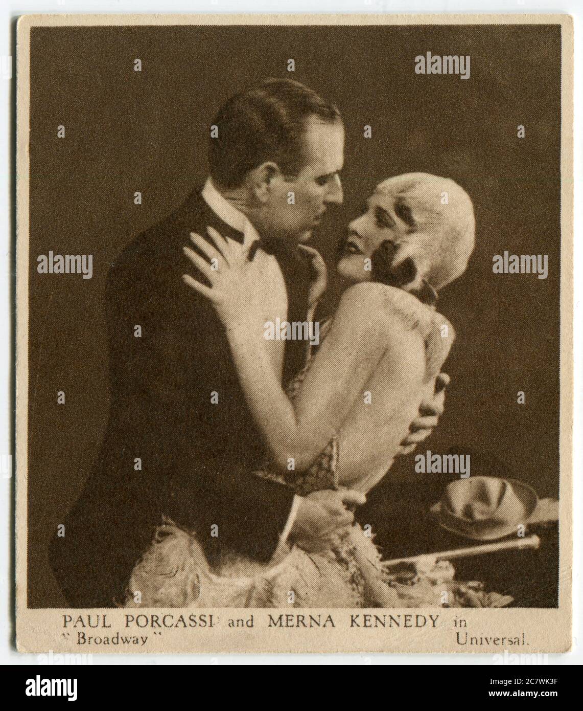 'Love Scenes from Famous Films' Kensitas cigarette card - Paul Porcassi and Merna Kennedy in 'Broadway'. Second series published in 1932 by J. Wix & Sons Ltd. Stock Photo