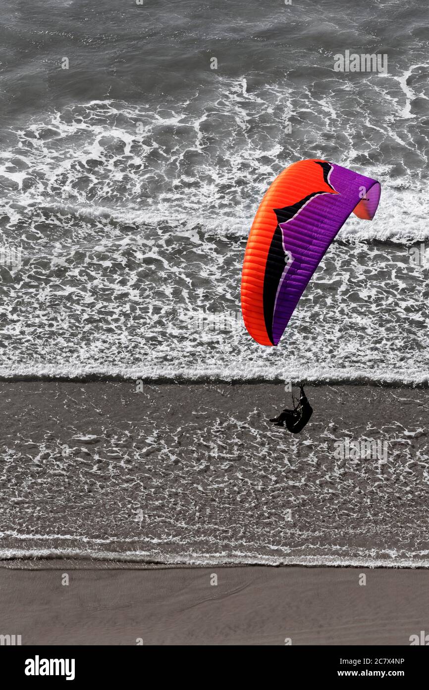 Glider over Torrey Pines City Beach (Black’s Beach), La Jolla, San