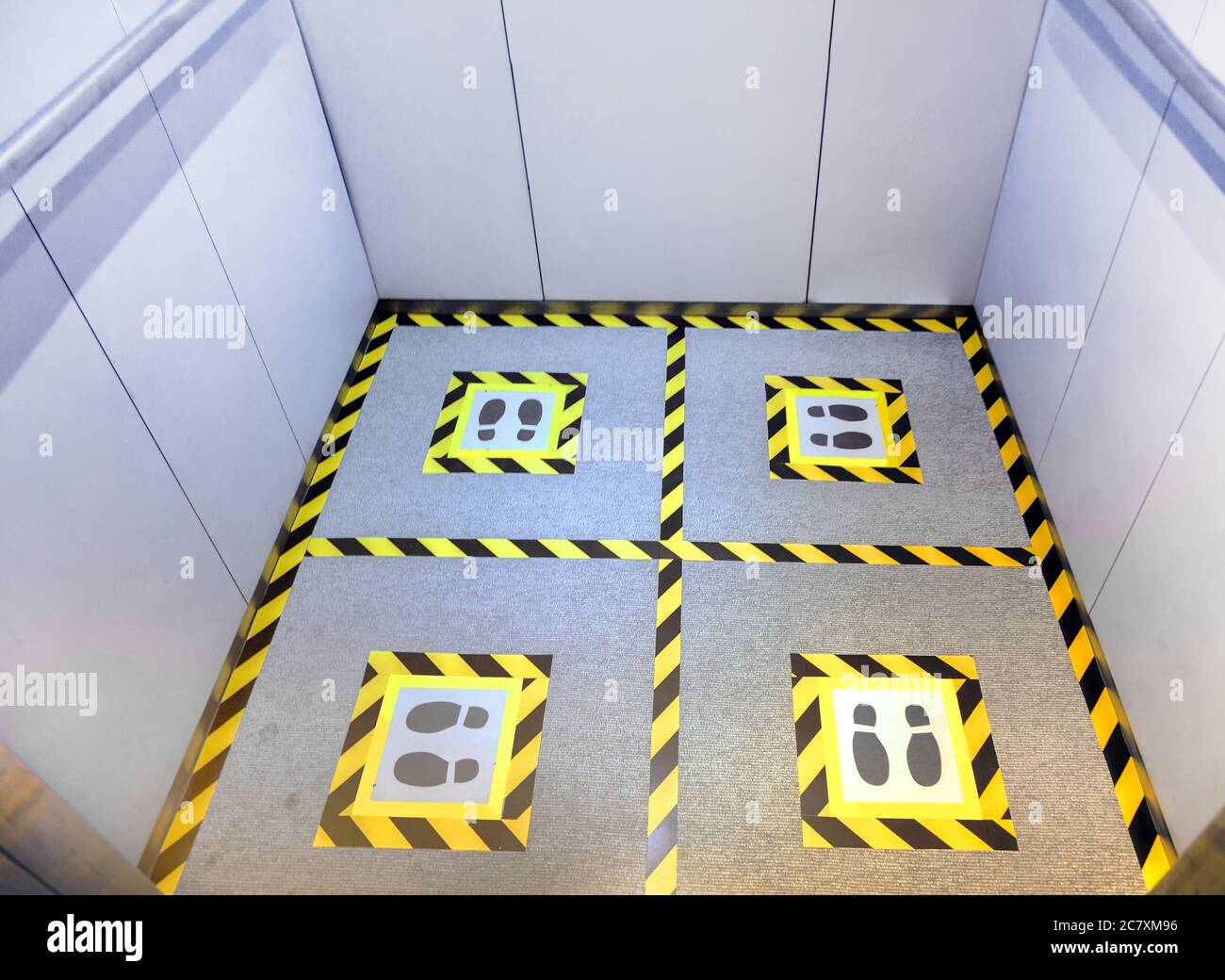 Health and safety sign lift hi-res stock photography and images - Alamy