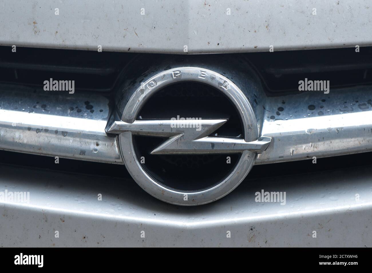 Opel car emblem Stock Photo - Alamy