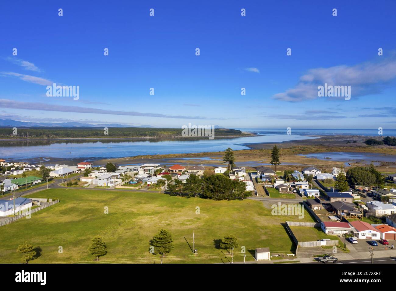 Wanganui beach hires stock photography and images Alamy