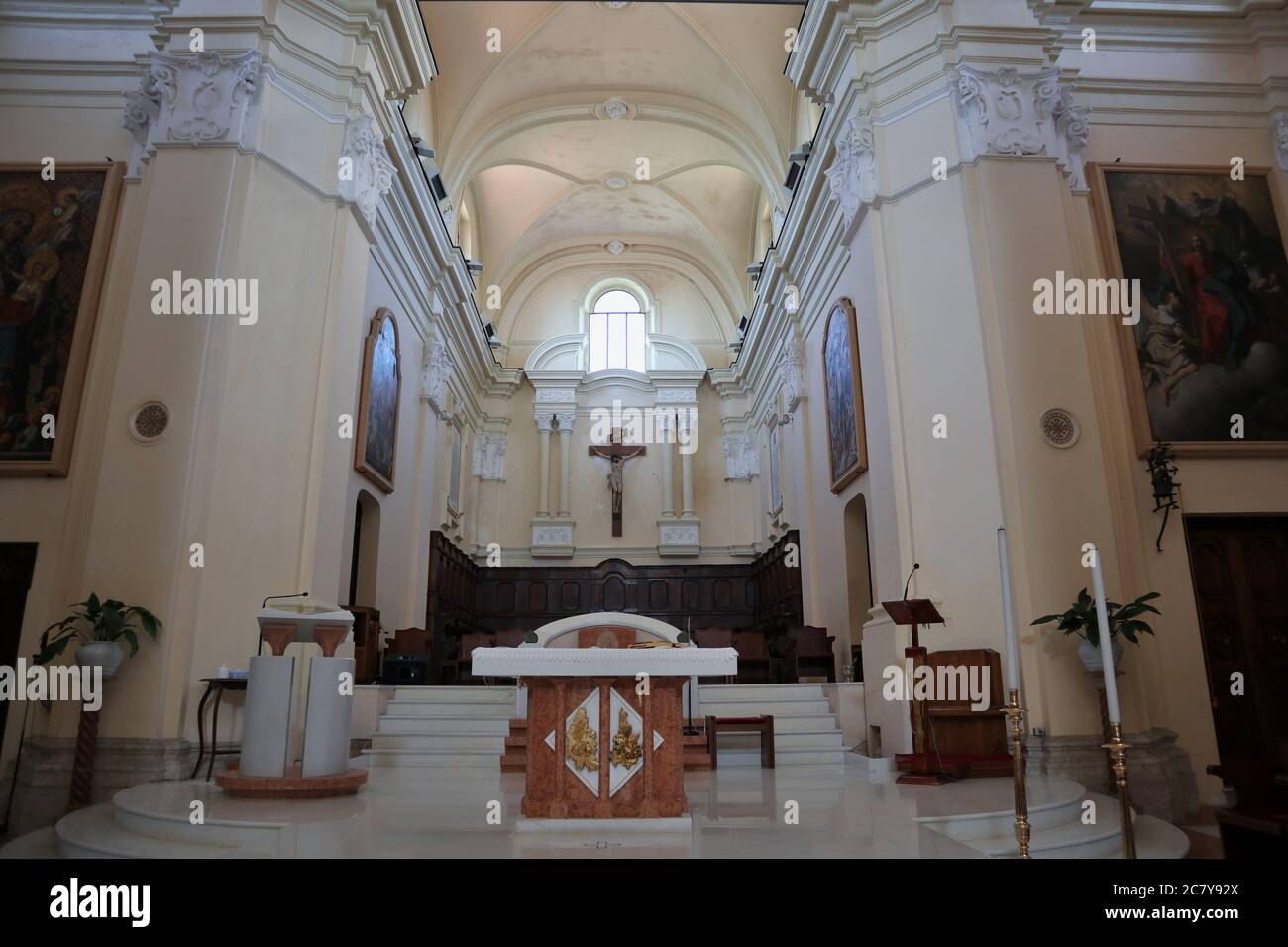 Sant'Angelo dei Lombardi - Altare del Duomo Stock Photo