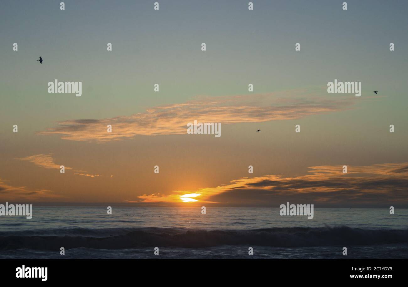 Beautiful sunset scenery over the ocean Stock Photo - Alamy